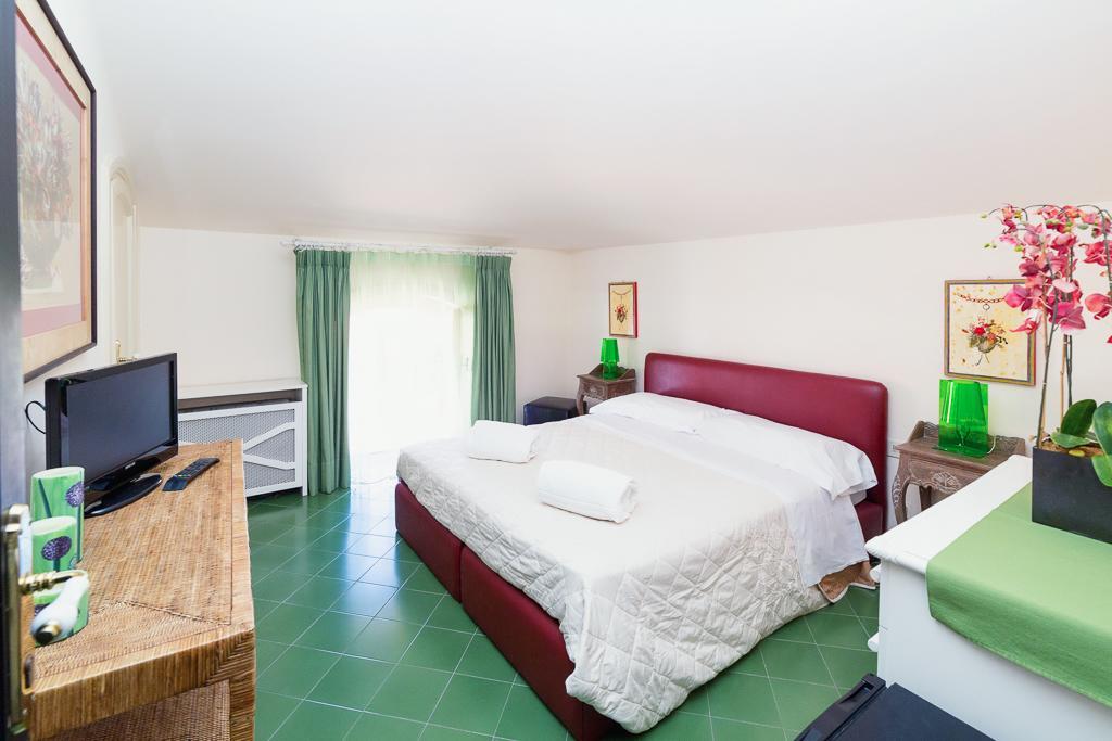 Bed and Breakfast I Giardini Di Giano à Torre di Faro Extérieur photo